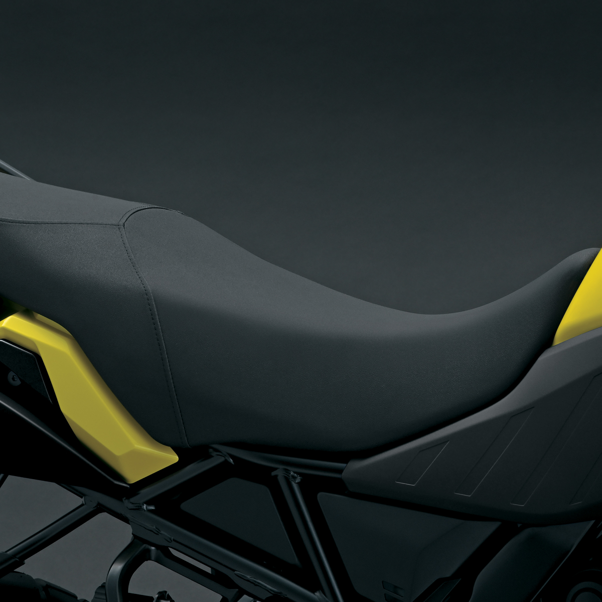 High Seat, Black (2023-2025) | Suzuki Motor USA, LLC