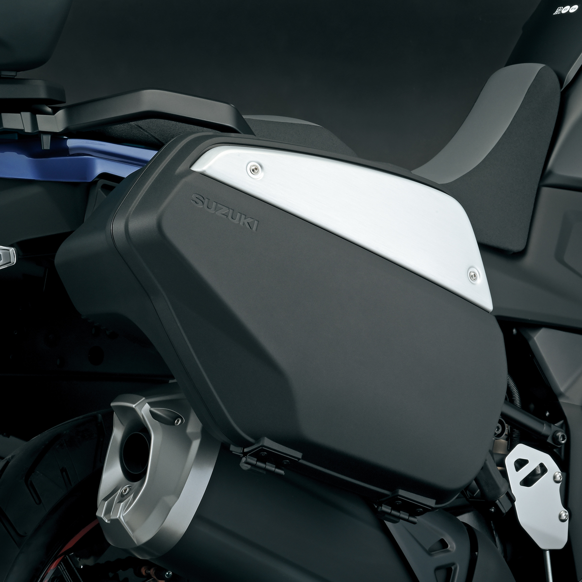 Plastic Side Case Set (2023-2025) | Suzuki Motor USA, LLC