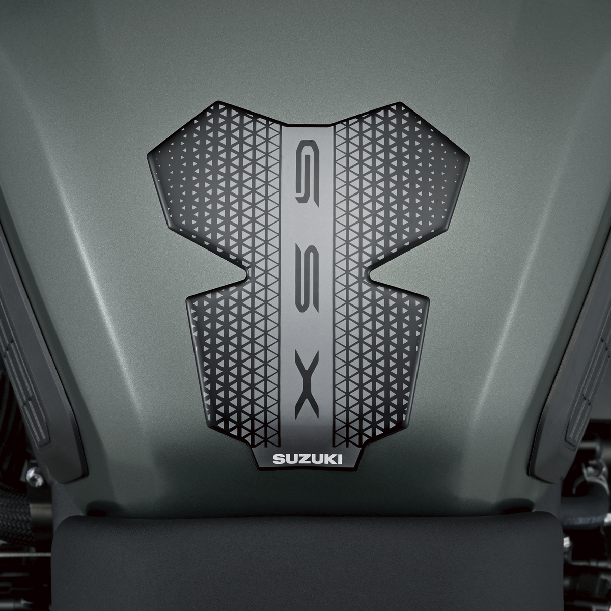 Tank Pad (2026) | Suzuki Motor USA, LLC
