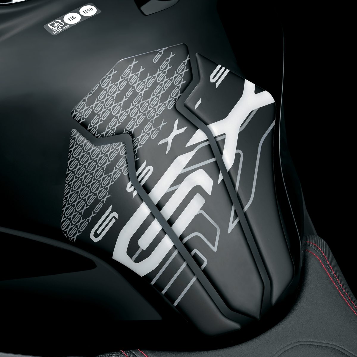 kyujiさま専用画面 Tank Pad, GSX-S GX Logo (2024-2026) | Suzuki Motor USA, LLC