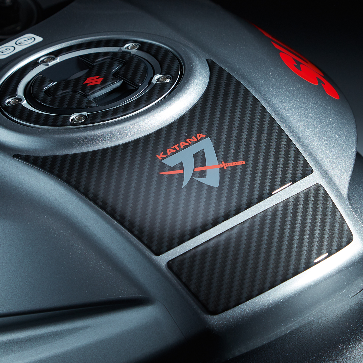 KATANA Carbon Tank Pad (2020-2024) | Suzuki Motor USA, LLC